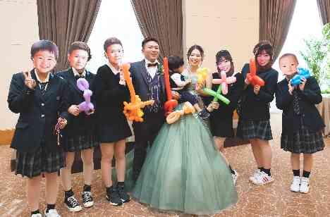 笑いあり涙あり、サプライズ満載の結婚式の披露宴画像