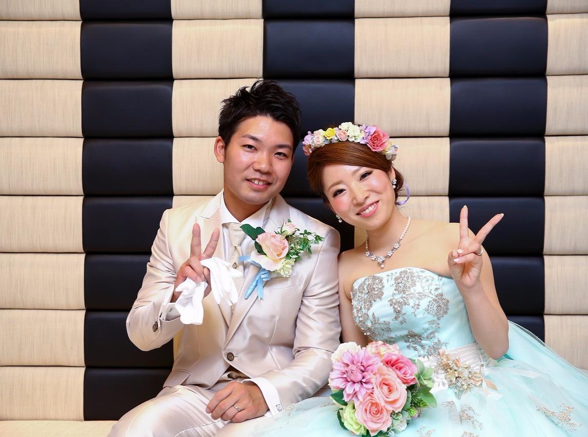 笑顔に満ち溢れたお二人の結婚式の挙式実例画像