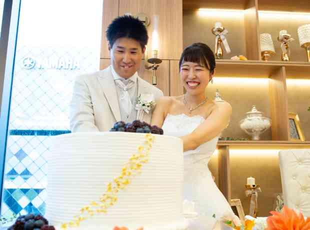 親族・友人の皆様と楽しむWEDDINGの挙式実例画像