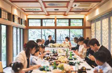 感謝を込めて家族と料亭で過ごすおもてなしの披露宴画像