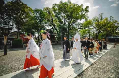 桜の季節が来るたびに思い出すことのできる1日の挙式画像