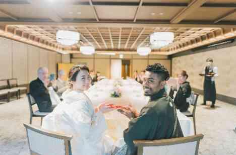 スリランカと日本を繋ぐアットホームな国際結婚式の披露宴画像