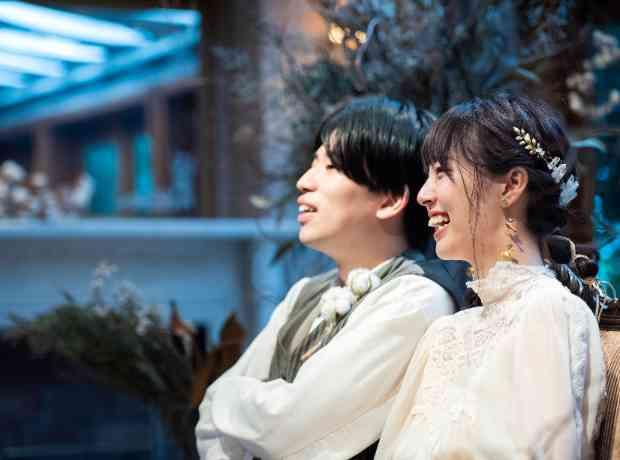 素材のままを意識したシンプルなご結婚式の挙式実例画像