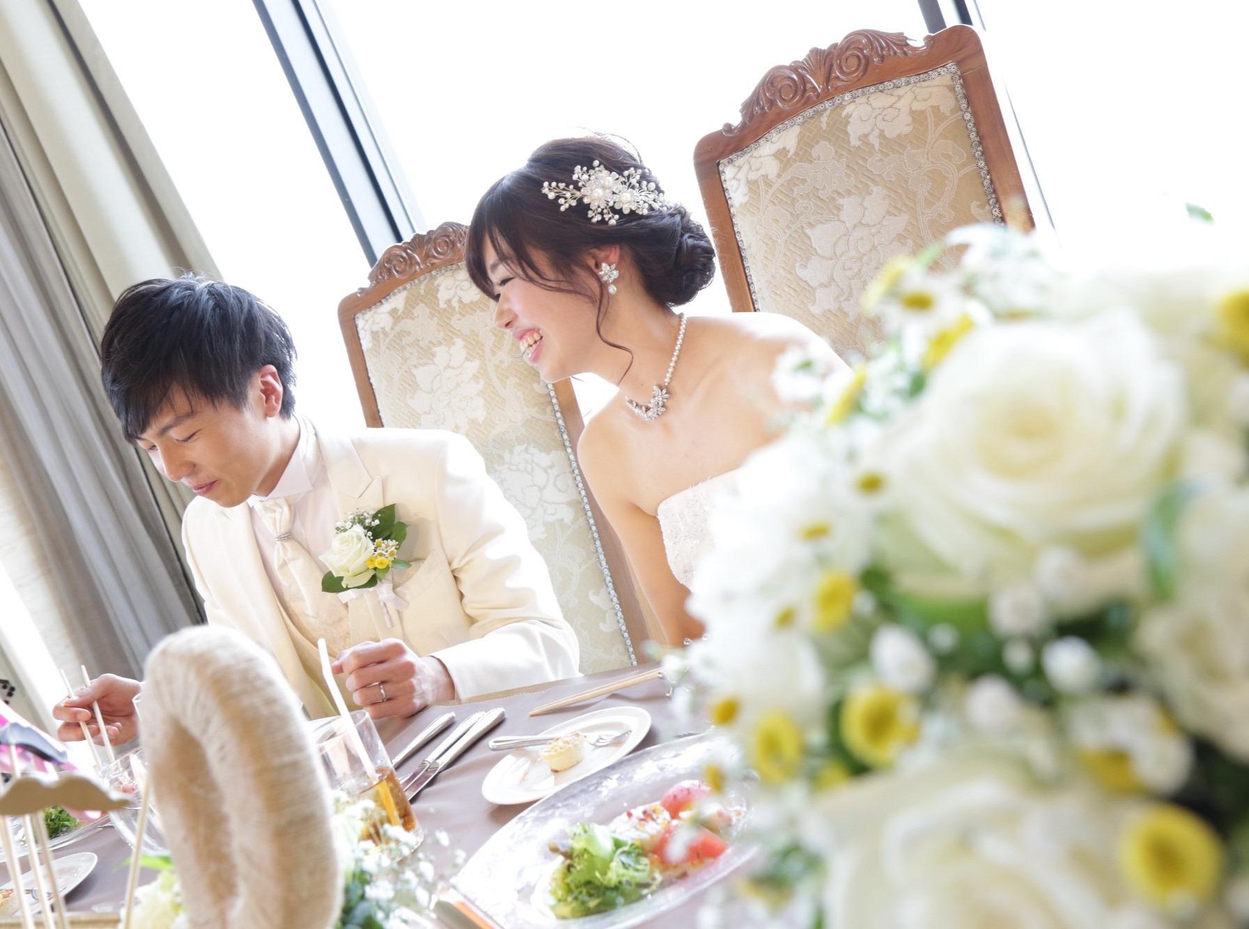 ハッピー × シェア ❤ ＷＥＤＤＩＮＧの挙式実例画像