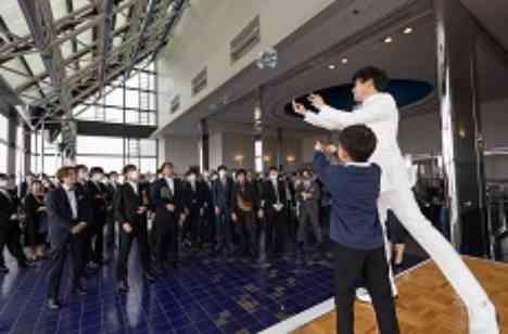 テーマは・・"おふたりの大好きなお酒"の挙式画像