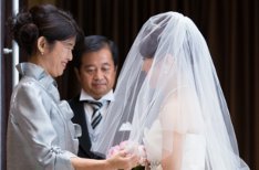 ゲストを二人の家にお招きしているような空間をの挙式画像