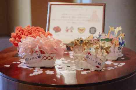 かわいいがたくさん！ピンクに包まれた結婚式の準備・打ち合わせ画像