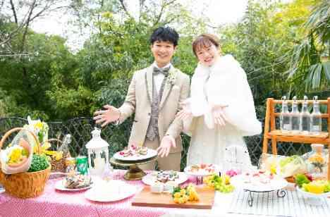 一足早い春の訪れを告げるミモザ Weddingの演出画像
