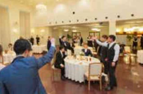 笑顔溢れるアットホームな1日に！明るく楽しい結婚式の披露宴画像