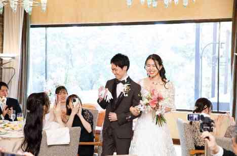 笑顔いっぱいで楽しい結婚式がしたい！の披露宴画像