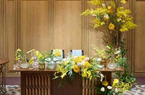 ゲスト123名！沢山のゲストに囲まれた最幸の結婚式の挙式画像