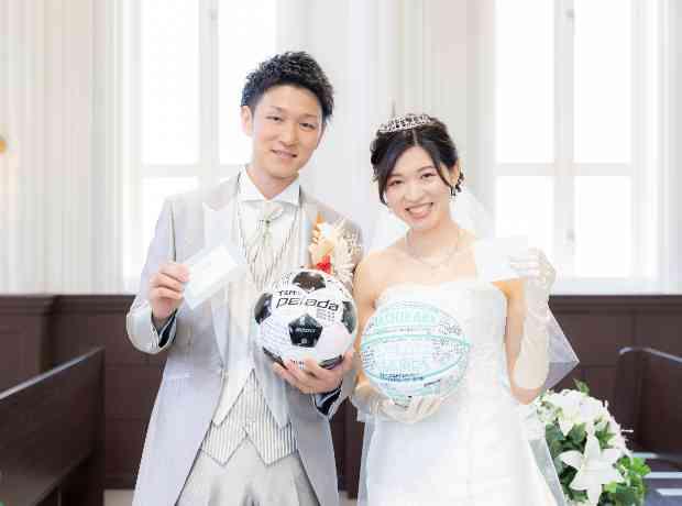 ”スポーツ好きなおふたりのサプライズ結婚式”の挙式実例画像