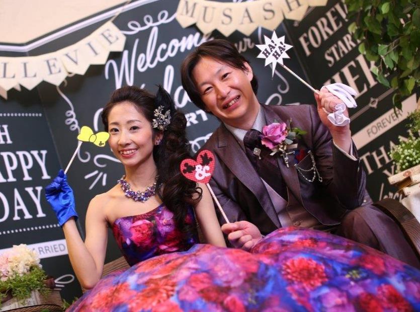 ふたりのこだわりが詰まった笑顔溢れる温かい結婚式の挙式実例画像