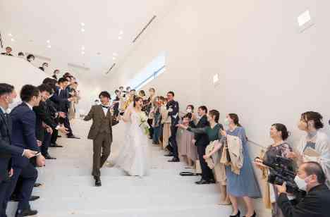 空間を春色に染めて、おもてなしで感謝を伝える結婚式の準備・打ち合わせ画像