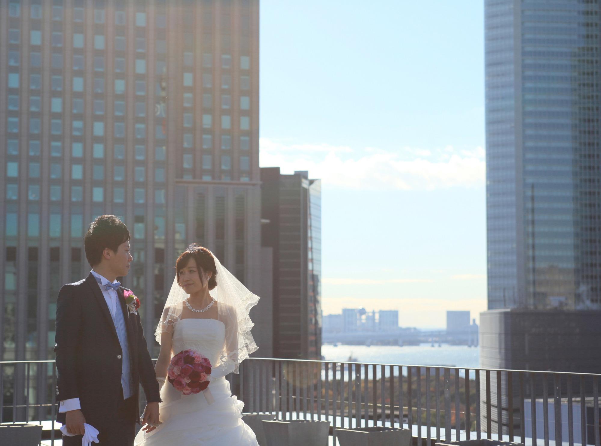 美女と野獣とサプライズ再入場 The Magnus Tokyo ザ マグナス トウキョウ の結婚式挙式実例 結婚式場探しはハナユメ