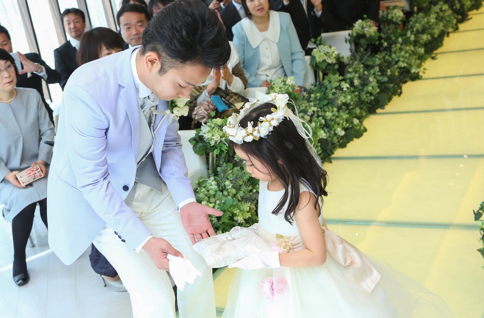 ゲストとお二人との愛情あふれるWedding❤の挙式画像