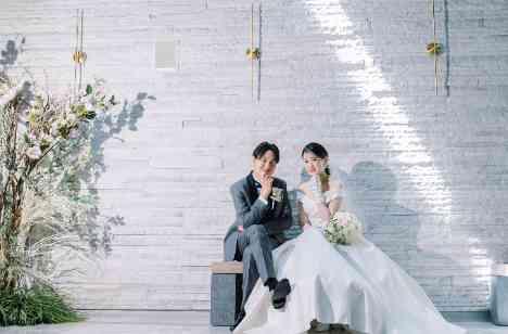 トレンド感たっぷりの韓国風weddingの演出画像