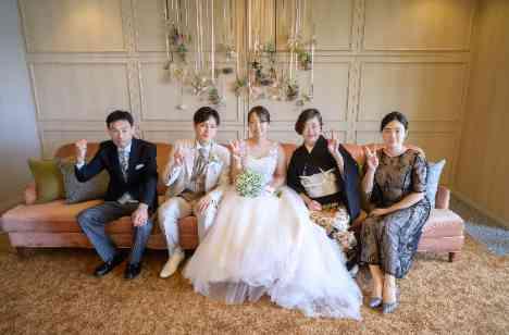 “家族だんらん”がテーマのアットホームなご家族様婚の演出画像