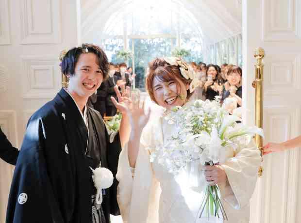 お2人らしさと幸せに溢れた向日葵ウエディングの挙式実例画像