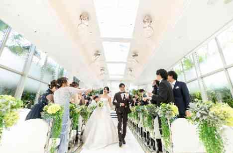 ナチュラルな空間でゲストと楽しい時間を♪の挙式画像