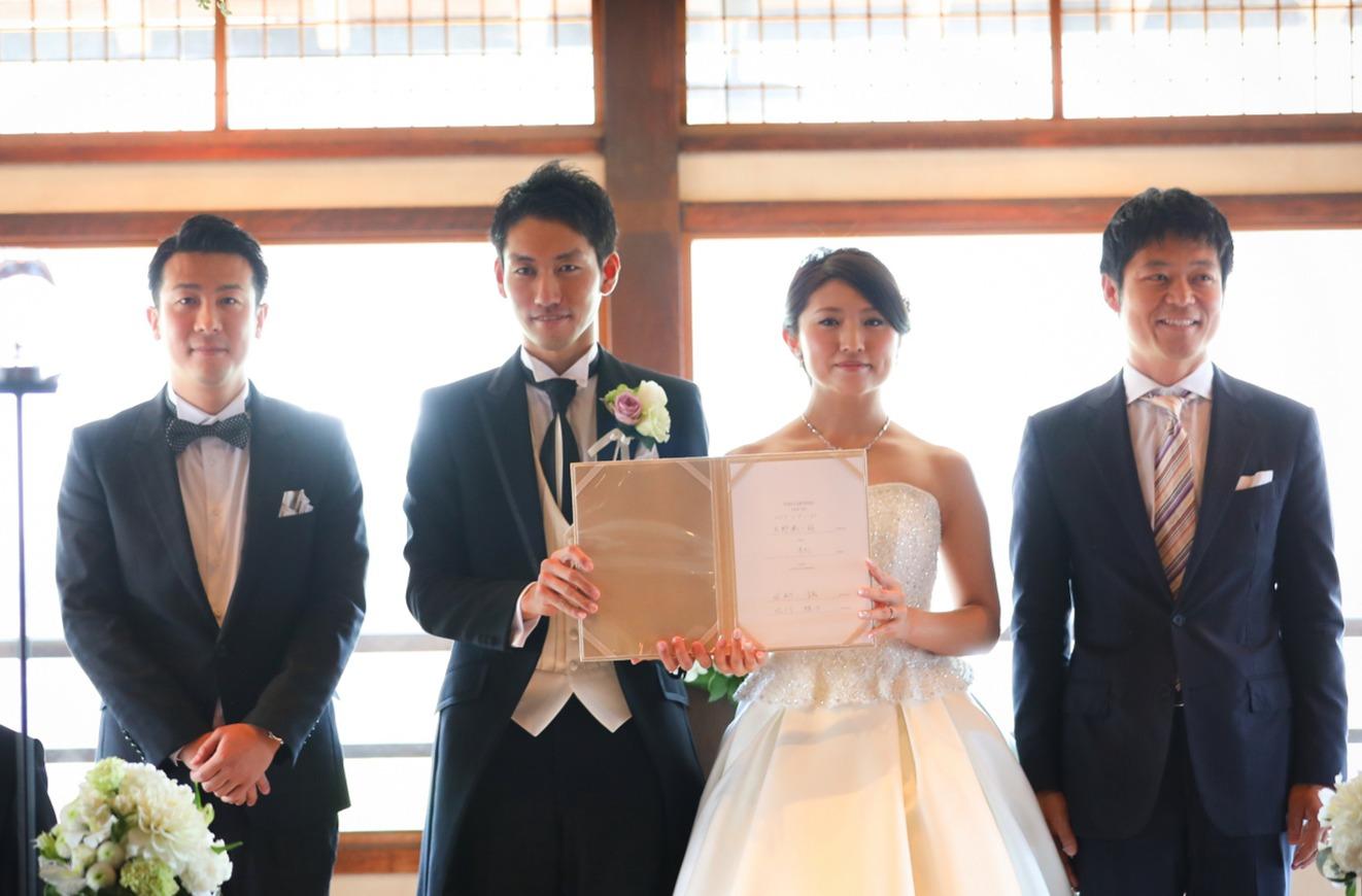 趣ある空間で、家族の絆を感じる温かな結婚式の挙式画像