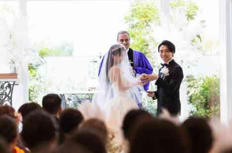 とにかくお洒落に!海外風Weddingの挙式画像