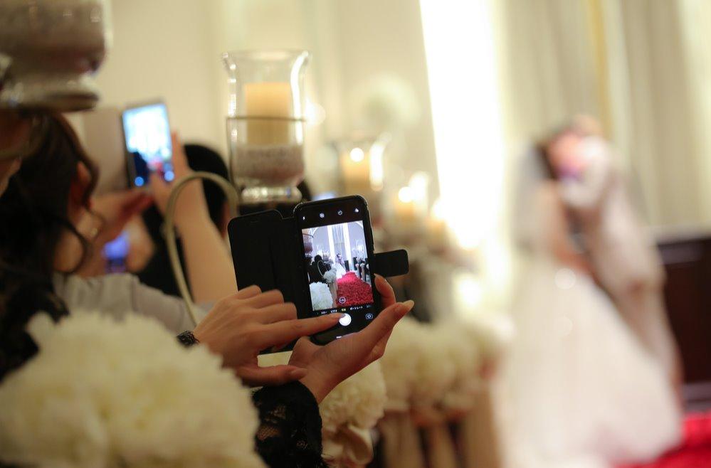 ゲストに楽しんでいただく結婚式の挙式画像