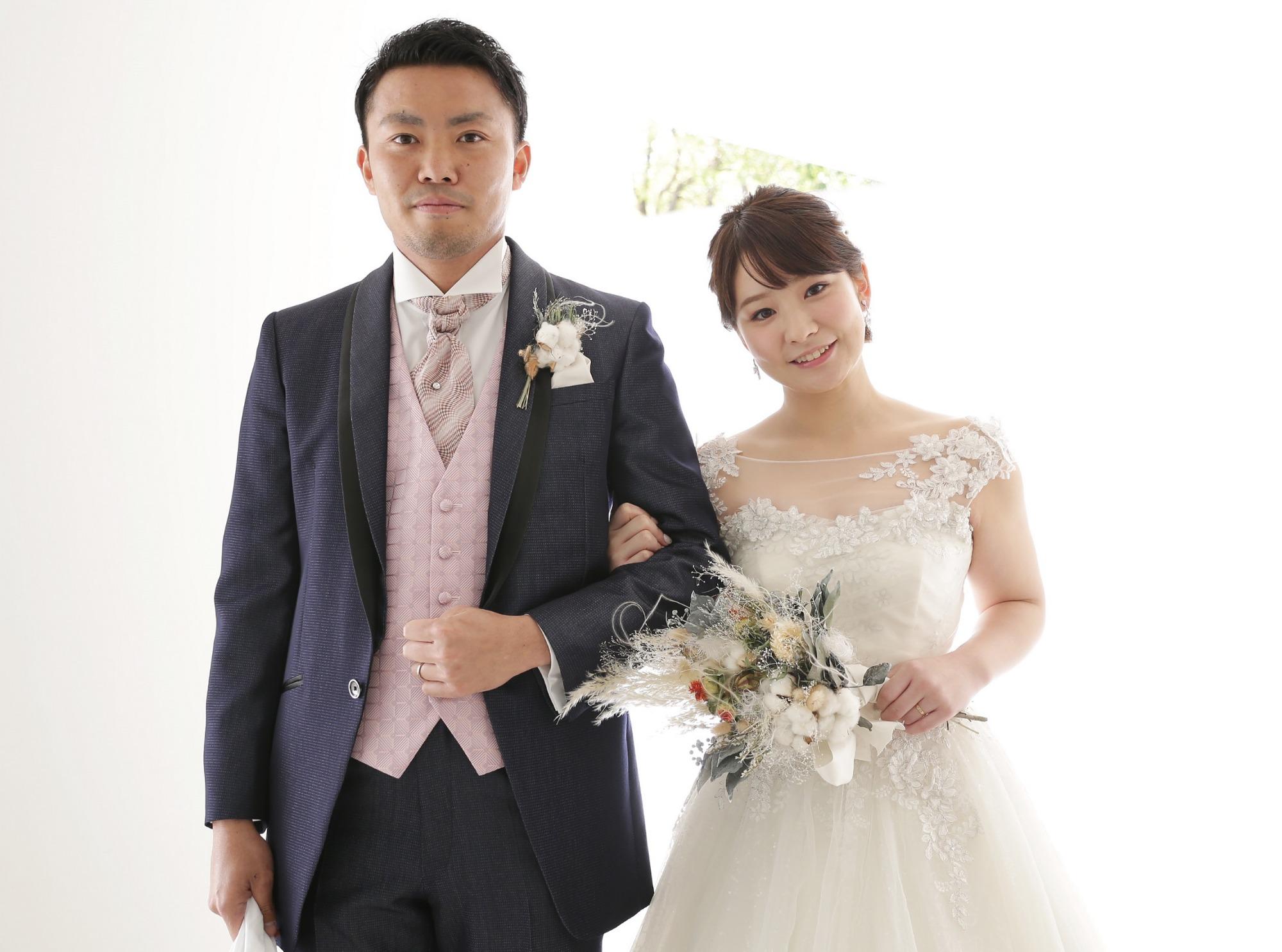 家族☆仲間☆チーム　溢れる笑顔に囲まれての挙式実例画像
