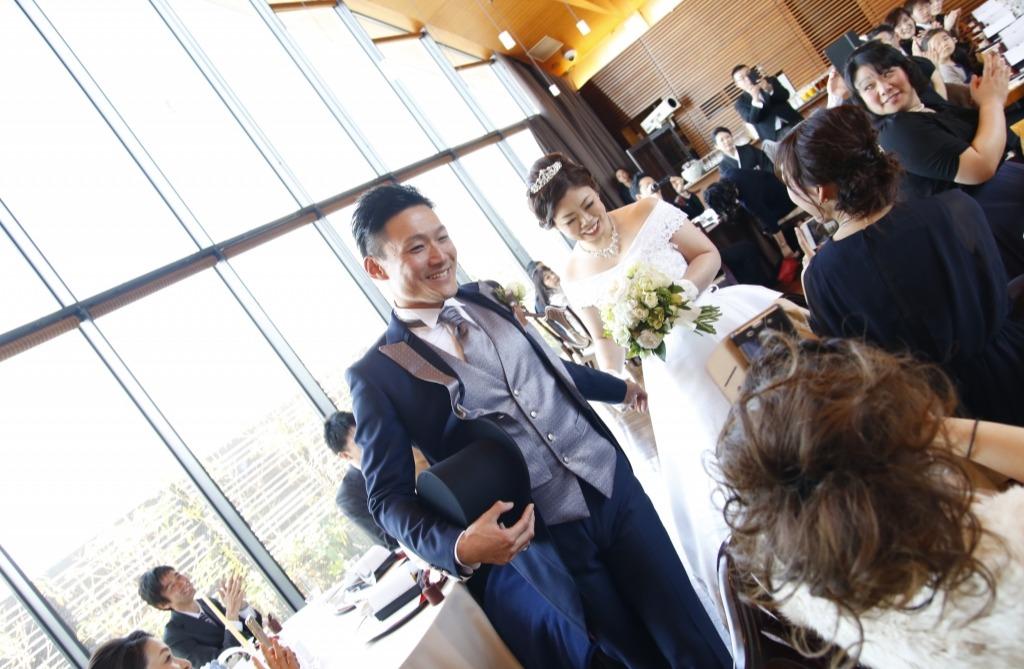 スタッフのきめ細やかな心遣いが嬉しい結婚式!の披露宴画像