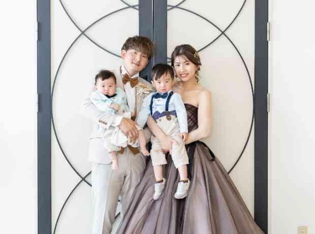 ご新郎ご新婦とお子様のおしゃれWeddinｇ✨の挙式実例画像