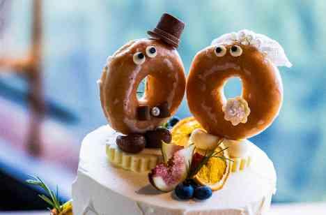 特別な料理でおもてなし！アットホームweddingの披露宴画像