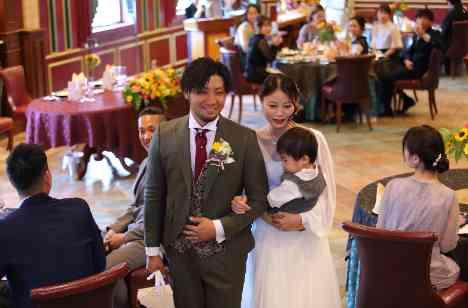 愛する子供とつくるFamilyWeddingの披露宴画像