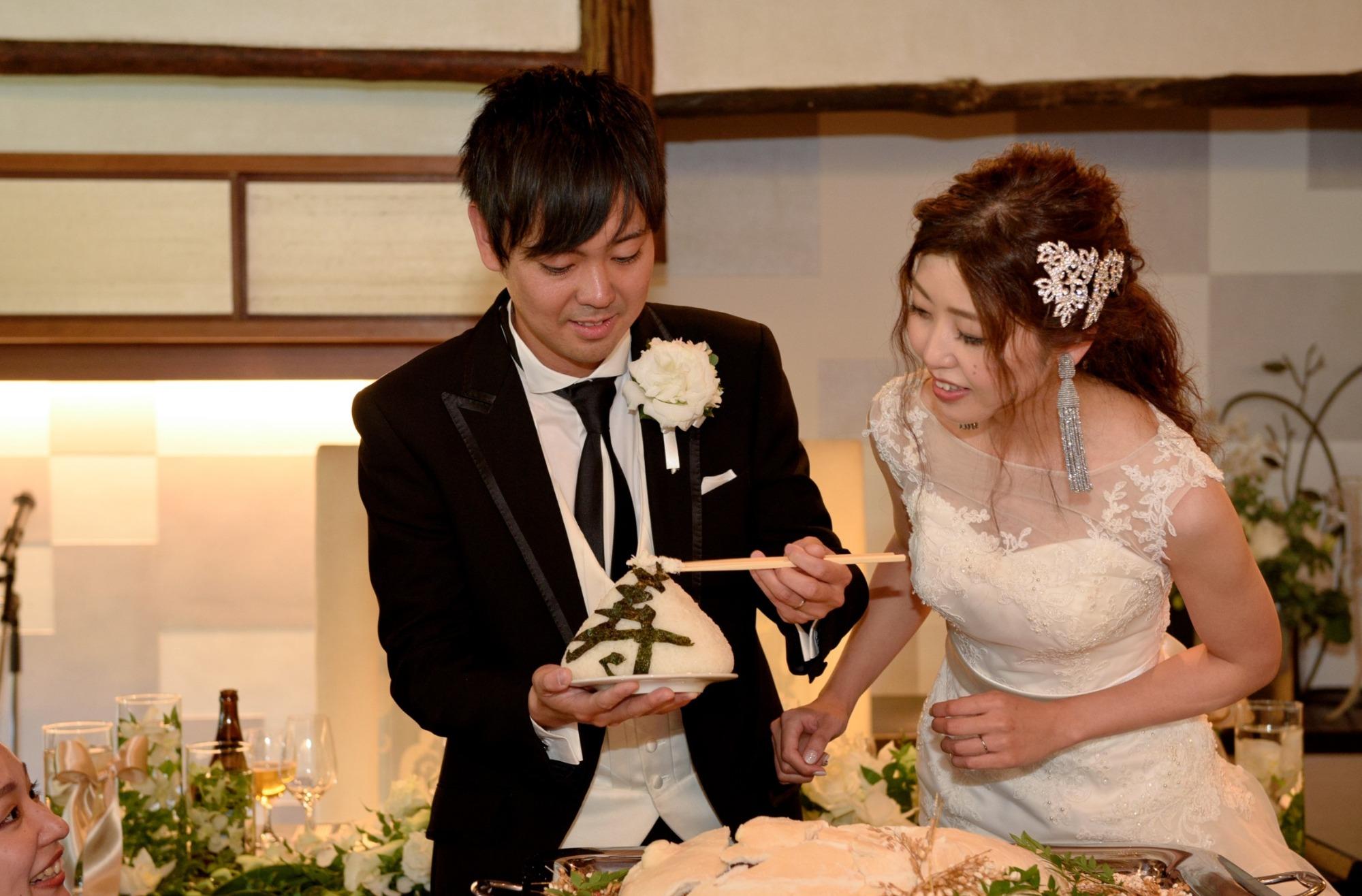 ゲスト参加型で盛り上がった、和モダン薫る結婚式の披露宴画像