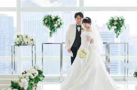 都心の真ん中で叶えるトワイライトWedding❋*の挙式画像