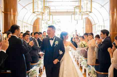 みなとみらいの景色の中でおもてなしweddingの準備・打ち合わせ画像