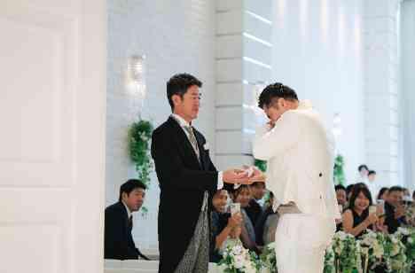 お子様と一緒に楽しむアットホームなご結婚式の挙式画像