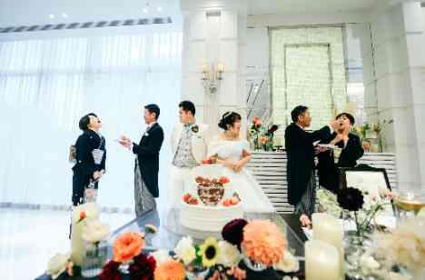 お子様と一緒に楽しむアットホームなご結婚式の披露宴画像