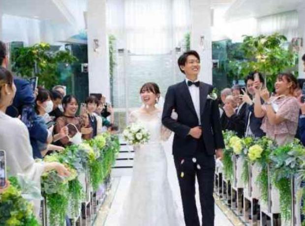 お二人らしさと楽しい！が溢れるWeddingの挙式実例画像