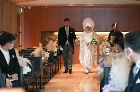 「感謝」の気持ちを伝えるアットホームWeddingの挙式画像