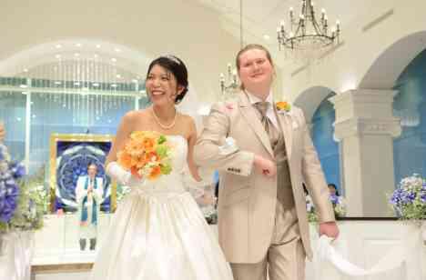 日本のおもてなしとイギリス要素を詰め込んだ結婚式の挙式画像