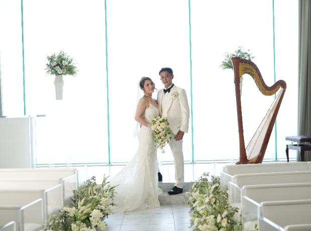 家族5人で叶える大切な仲間に見守られる結婚式の挙式実例画像