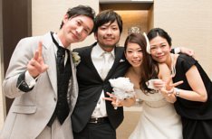 ゲストの皆様の笑顔溢れる結婚披露宴の披露宴画像