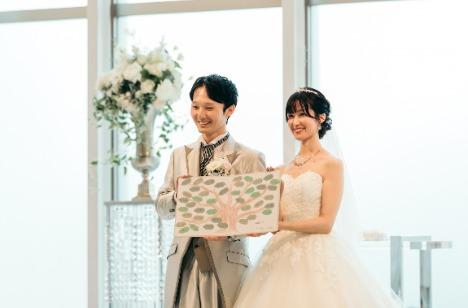 お二人らしさ満載!笑顔溢れるWEDDING♡の挙式画像
