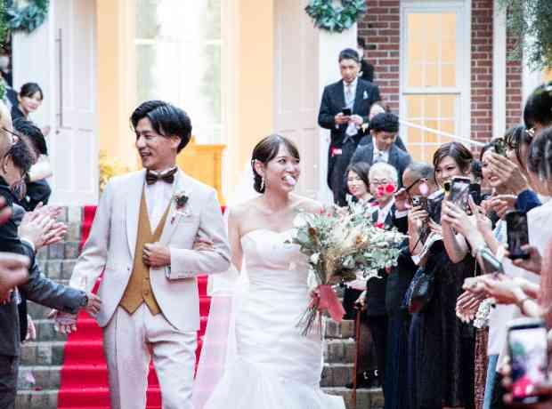テーマ：スタイリッシュ＆ナチュラルなご結婚式の挙式実例画像
