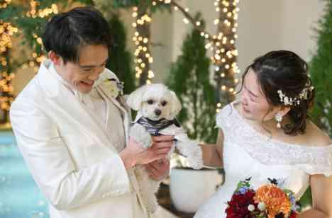 大好きを詰め込んだアットホームな結婚式の挙式画像