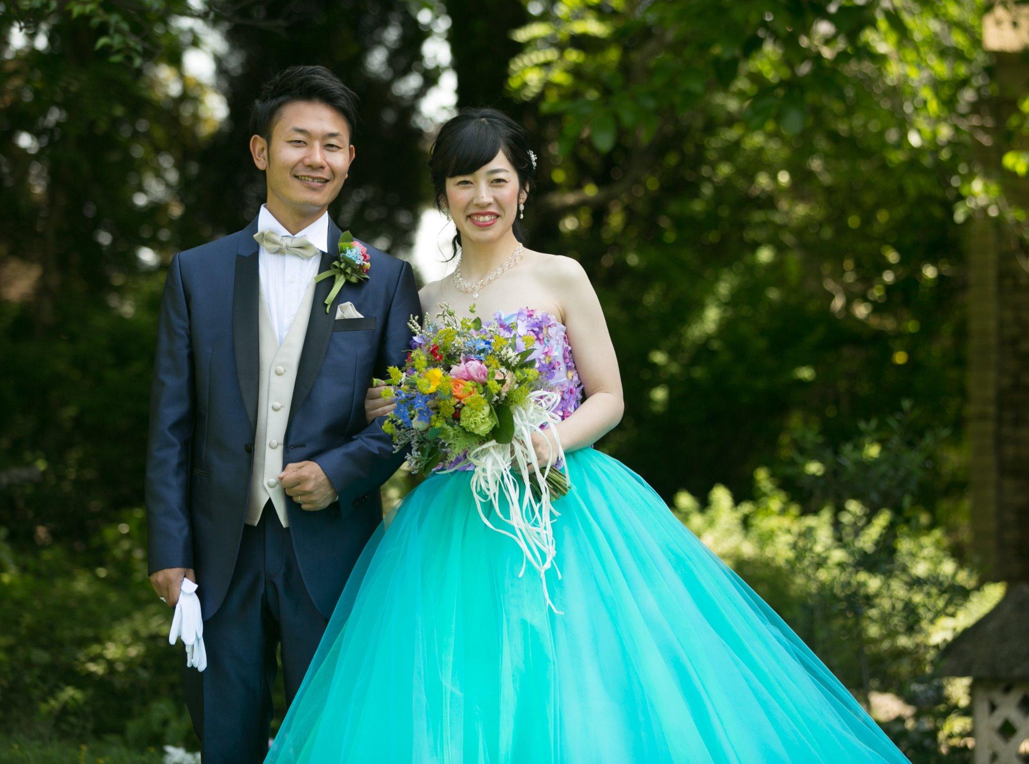 緑の中でみんなでワイワイ楽しい結婚式！の挙式実例画像