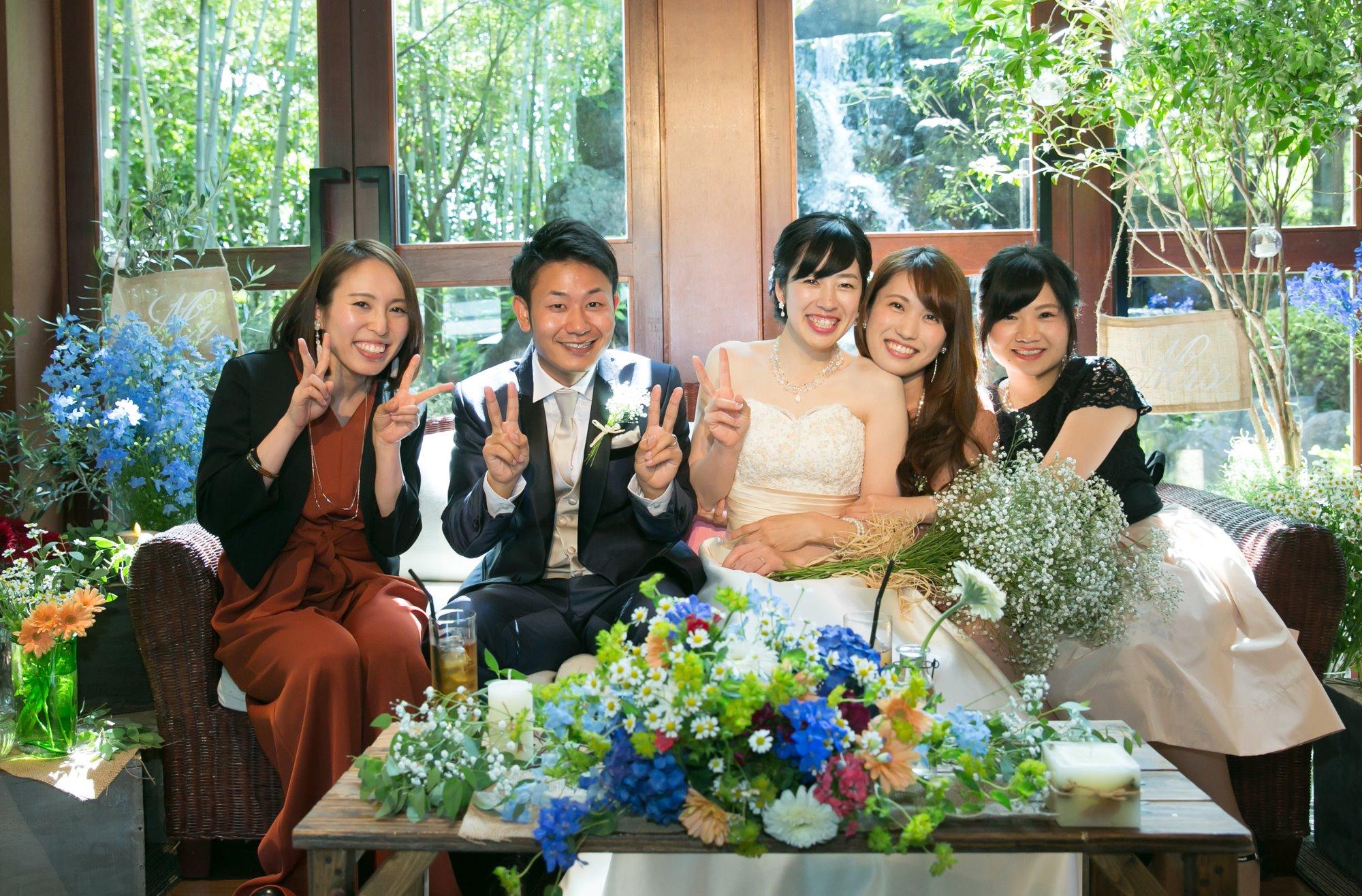 緑の中でみんなでワイワイ楽しい結婚式！の披露宴画像