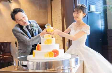 大人オシャレな会場で皆が楽しめる結婚式にの披露宴画像