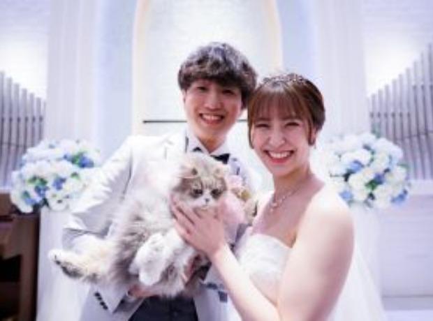 お二人の大切な猫ちゃんとのウエディングの挙式実例画像
