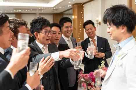 ゲストが憧れる洗練されたGardenPartyの披露宴画像